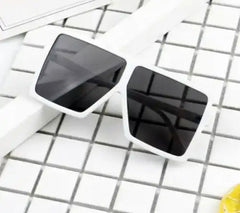 Square Fashion Sunglasses - White.