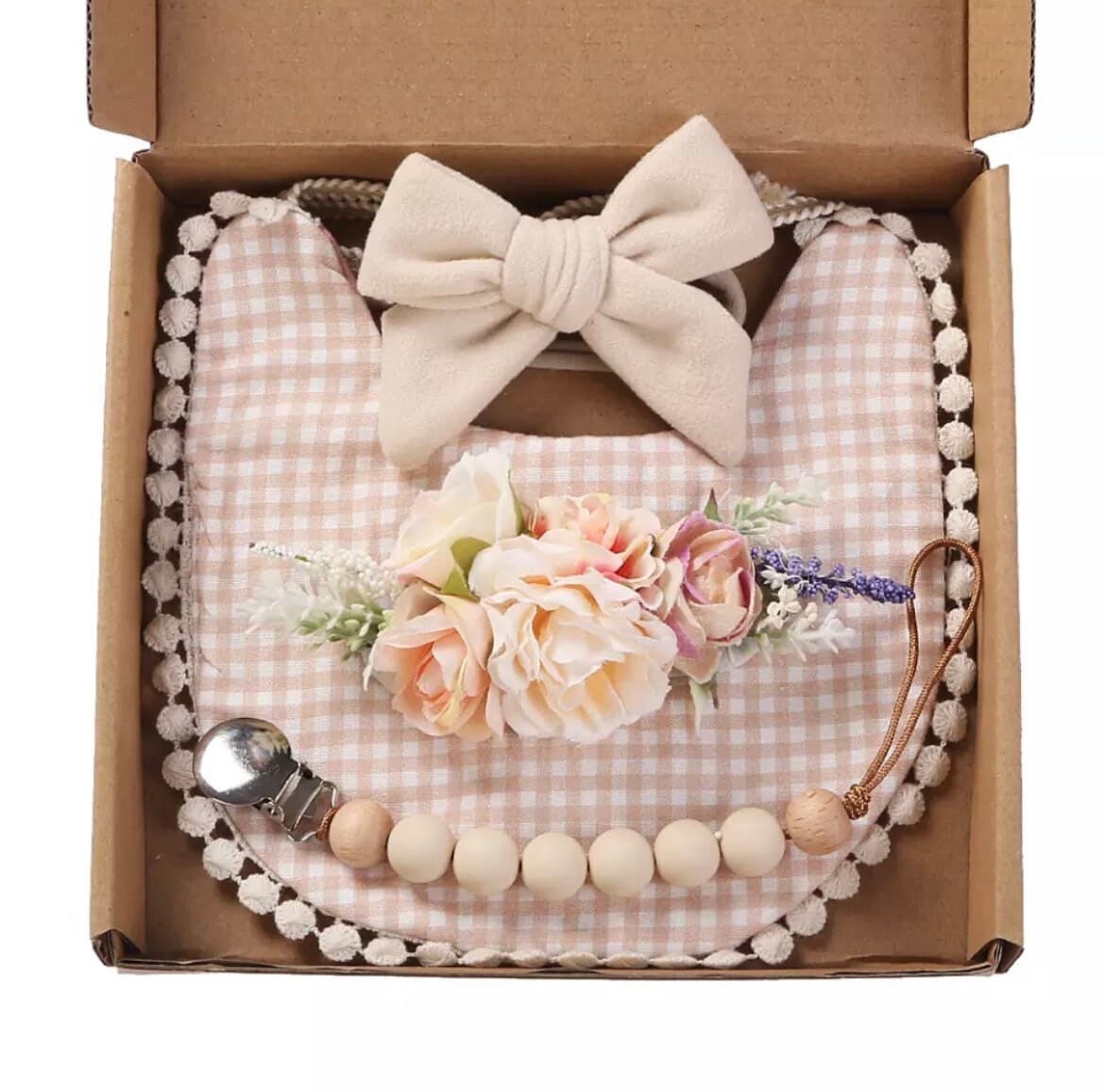 Baby Shower Gift Box 3 Piece Set with Bib & Bow Headband-This beautiful hamper has been carefully made and packaged with love for a very special baby girl.This gorgeous hamper includes :1 x cotton baby bib 1 x Matching flo-Bijou Bubs