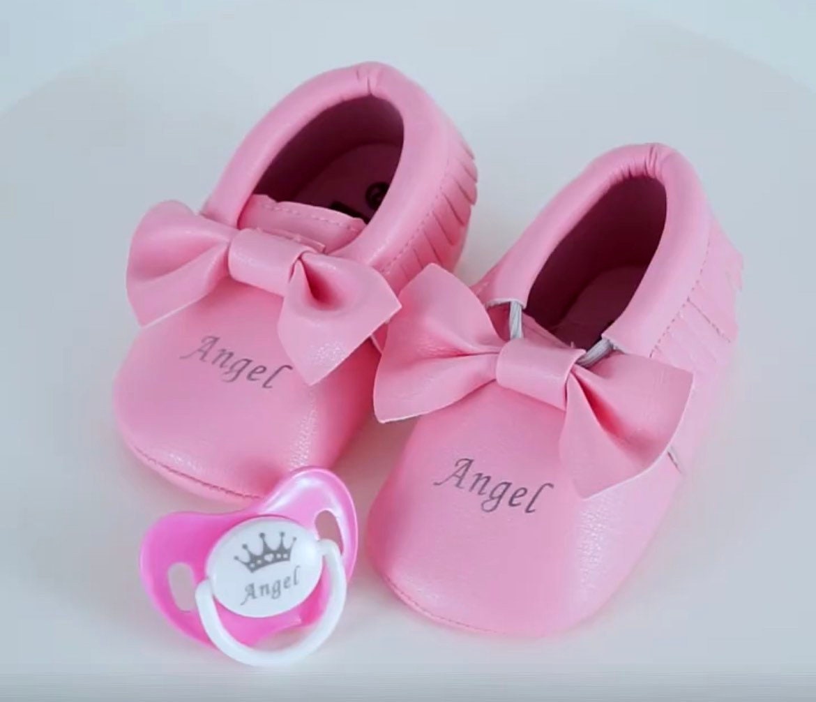 Newborn Baby Gift , Handmade Custom Pacifier, Personalised Baby Gift ,-
 CUSTOMIZATION - this is a handmade item, you can request any colour or name on shoes and pacifier.You can add any name on the pacifier and a name.Please write exac-Bijou Bubs