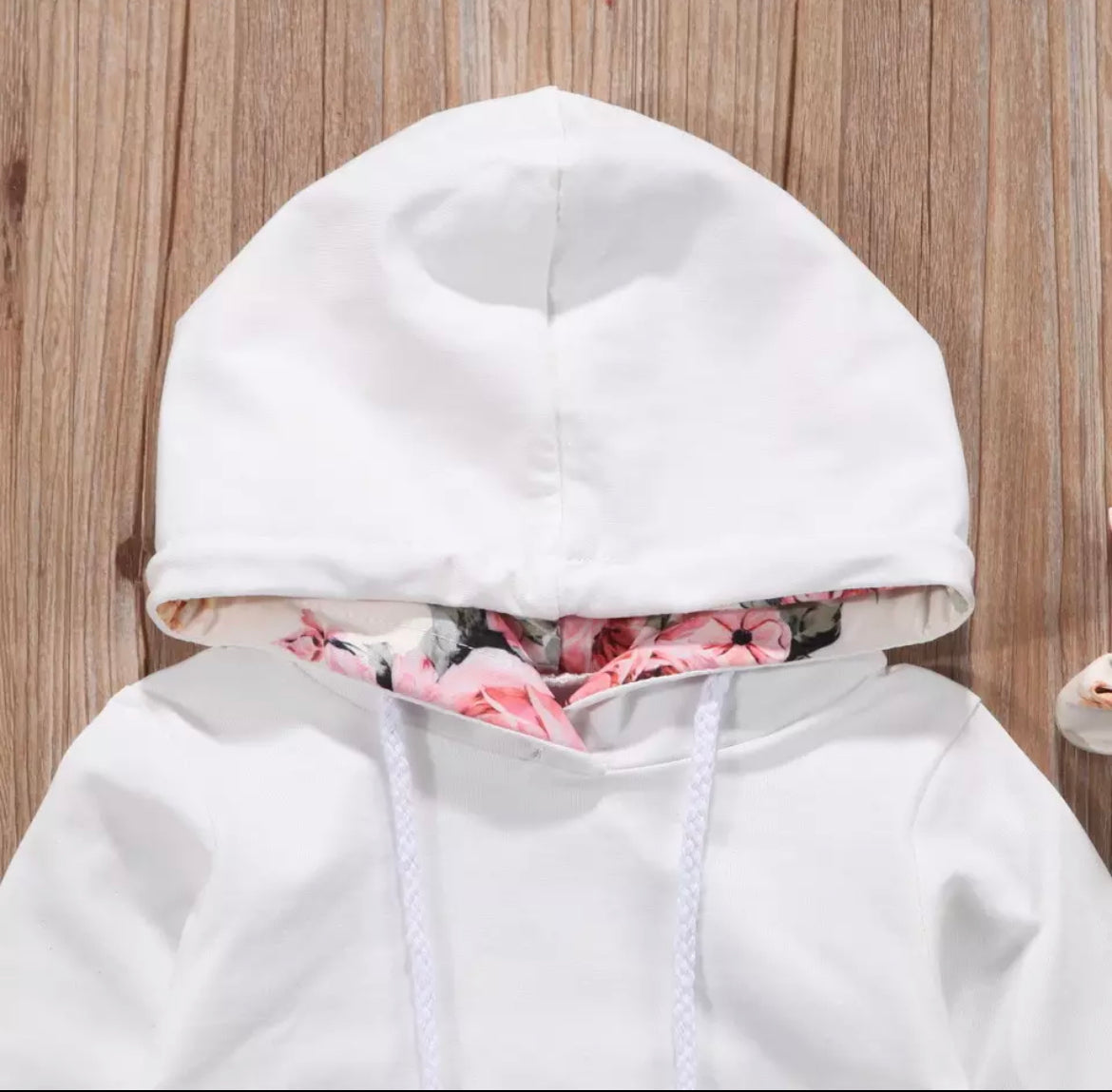 White Floral Hooded Set.